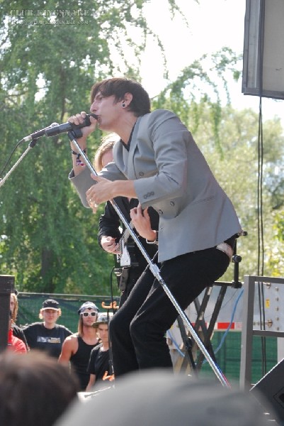 Crowned King at The Virgin Festival, Toronto.