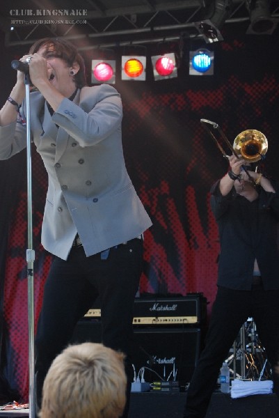 Crowned King at The Virgin Festival, Toronto.