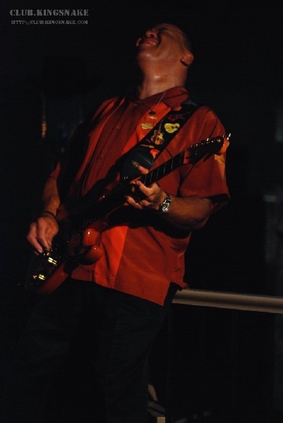 Sherman Robertson w/Shawn Kellerman live at the Junction. Peterborough, Ont