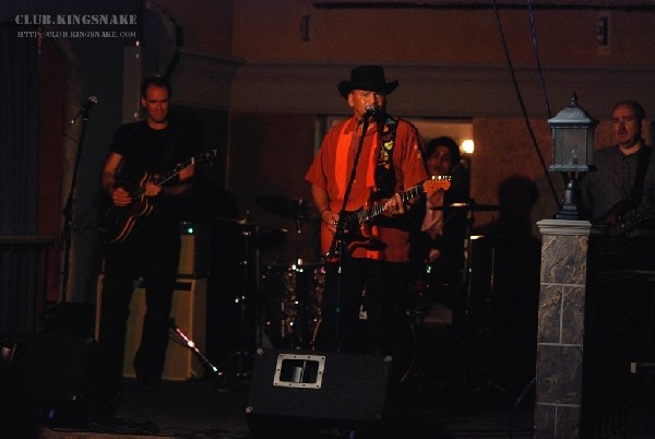 Sherman Robertson w/Shawn Kellerman live at the Junction. Peterborough, Ont