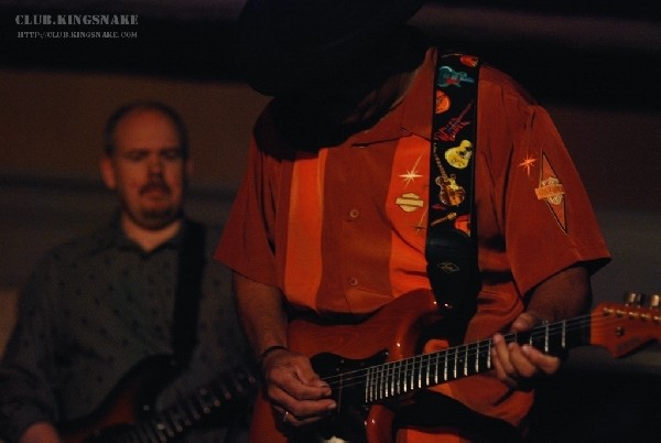 Sherman Robertson w/Shawn Kellerman live at the Junction. Peterborough, Ont