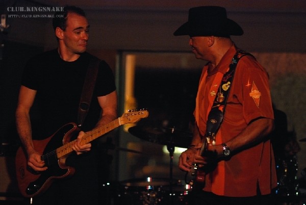 Sherman Robertson w/Shawn Kellerman live at the Junction. Peterborough, Ont