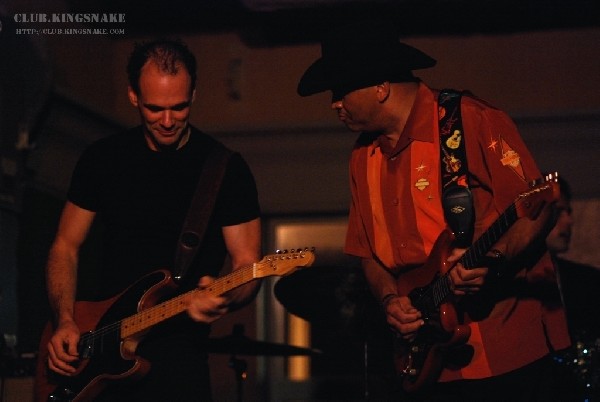 Sherman Robertson w/Shawn Kellerman live at the Junction. Peterborough, Ont