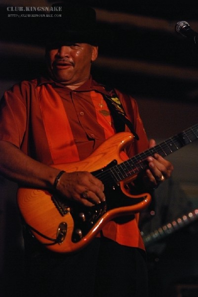 Sherman Robertson w/Shawn Kellerman live at the Junction. Peterborough, Ont