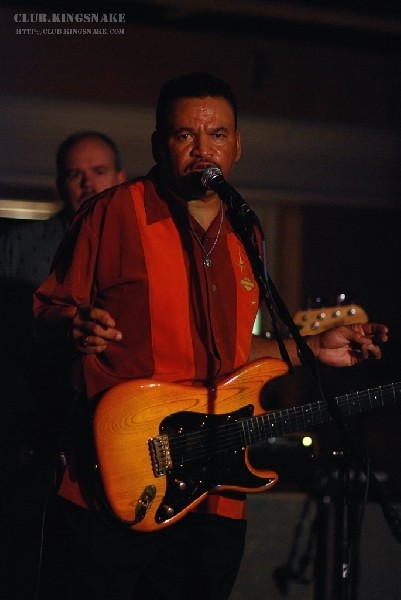 Sherman Robertson w/Shawn Kellerman live at the Junction. Peterborough, Ont