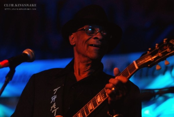 Kenny Wayne Shepherd with Hubert Sumlin at Antone's.  SXSW 2007