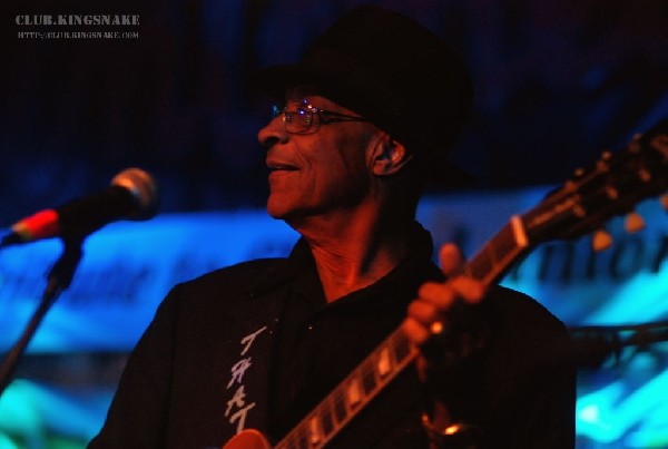 Kenny Wayne Shepherd with Hubert Sumlin at Antone's.  SXSW 2007