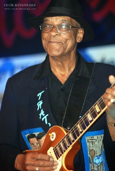 Kenny Wayne Shepherd with Hubert Sumlin at Antone's.  SXSW 2007