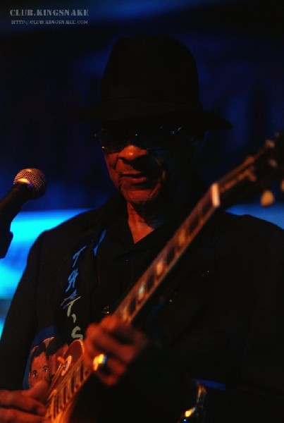 Kenny Wayne Shepherd with Hubert Sumlin at Antone's.  SXSW 2007