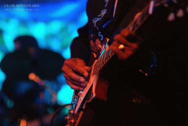 Kenny Wayne Shepherd with Hubert Sumlin at Antone's.  SXSW 2007