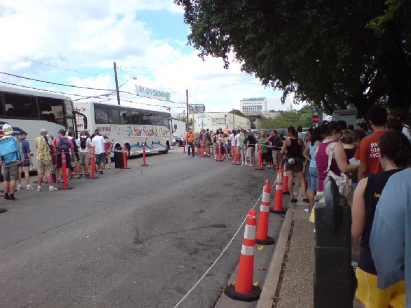 ACL Fest - Waiting on the Shuttles