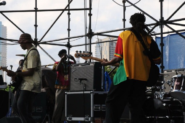 AZ-One at the Austin Reggae Festival, 04/17/10, Auditorium Shores
