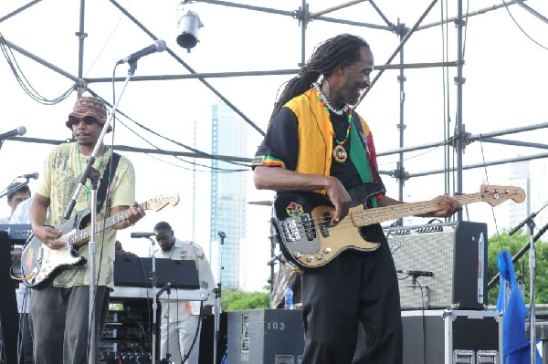 AZ-One at the Austin Reggae Festival, 04/17/10, Auditorium Shores