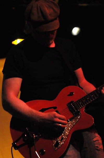 Aaron Ivey at La Zona Rosa, Austin, Texas, 05/08/10