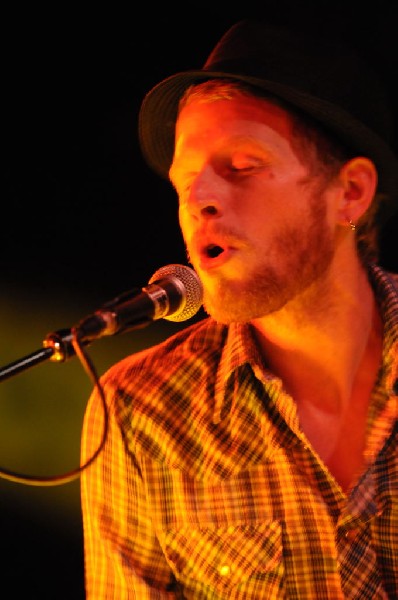 Aaron Ivey at La Zona Rosa, Austin, Texas, 05/08/10