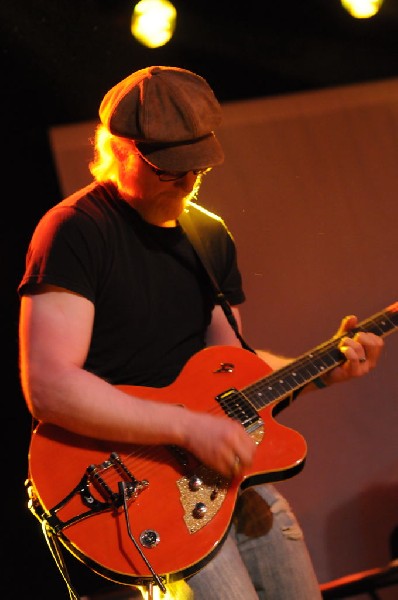 Aaron Ivey at La Zona Rosa, Austin, Texas, 05/08/10