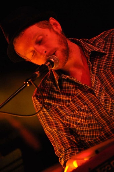 Aaron Ivey at La Zona Rosa, Austin, Texas, 05/08/10