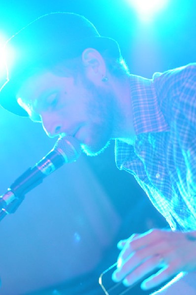 Aaron Ivey at La Zona Rosa, Austin, Texas, 05/08/10