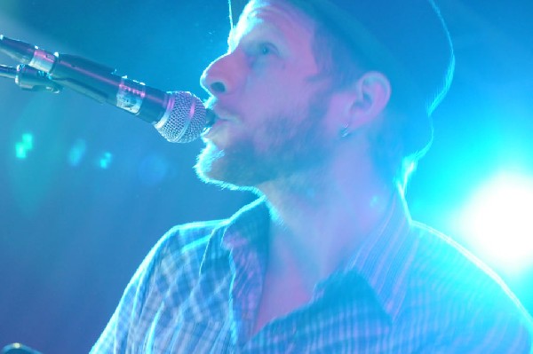 Aaron Ivey at La Zona Rosa, Austin, Texas, 05/08/10