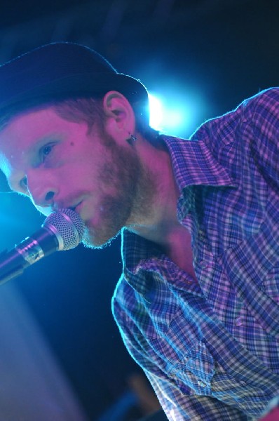 Aaron Ivey at La Zona Rosa, Austin, Texas, 05/08/10