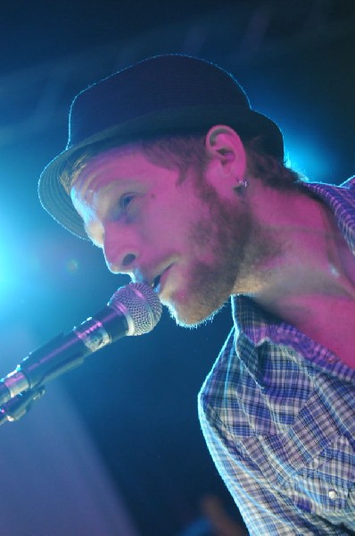 Aaron Ivey at La Zona Rosa, Austin, Texas, 05/08/10