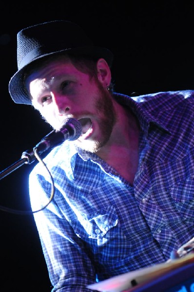 Aaron Ivey at La Zona Rosa, Austin, Texas, 05/08/10