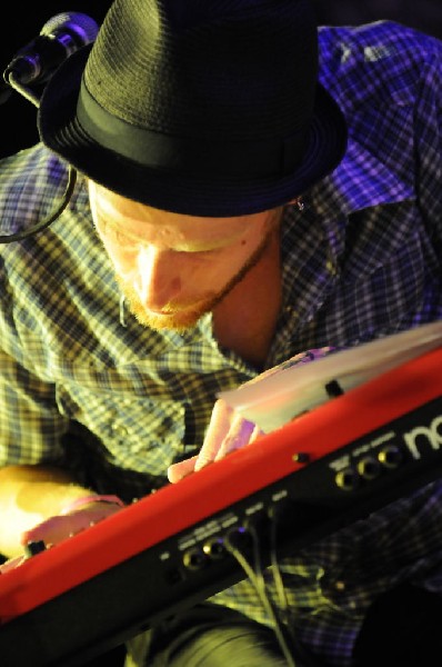 Aaron Ivey at La Zona Rosa, Austin, Texas, 05/08/10