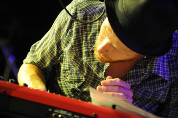 Aaron Ivey at La Zona Rosa, Austin, Texas, 05/08/10