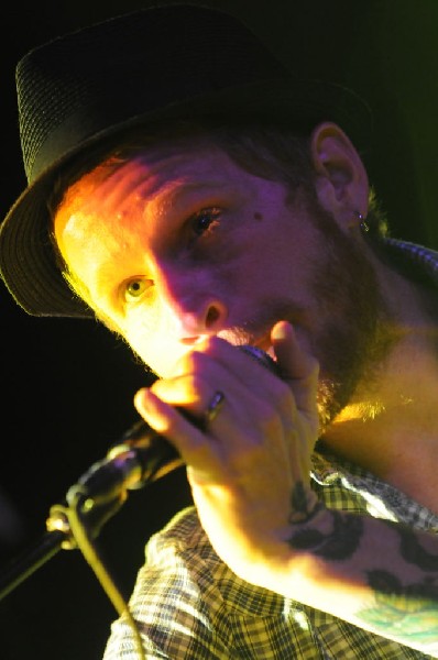 Aaron Ivey at La Zona Rosa, Austin, Texas, 05/08/10