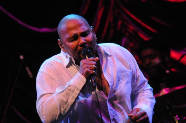 Aaron Neville at ACL Live Austin Texas December 13, 2011