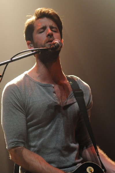 Air Revue at ACL Live at the Moody Theater in Austin, Texas 04/29/11 - phot