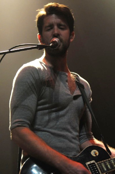 Air Revue at ACL Live at the Moody Theater in Austin, Texas 04/29/11 - phot