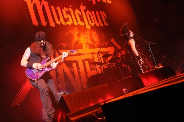 Anthrax at AT&T Center, San Antonio, Texas, 09/25/10 Second night of Am