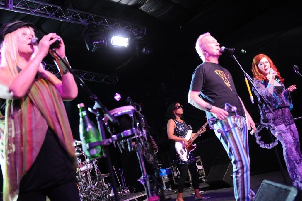 The B-52s at La Zona Rosa, Austin, Texas 05/15/10