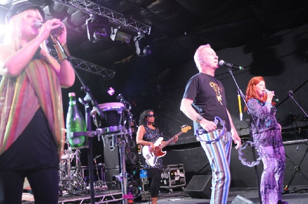 The B-52s at La Zona Rosa, Austin, Texas 05/15/10