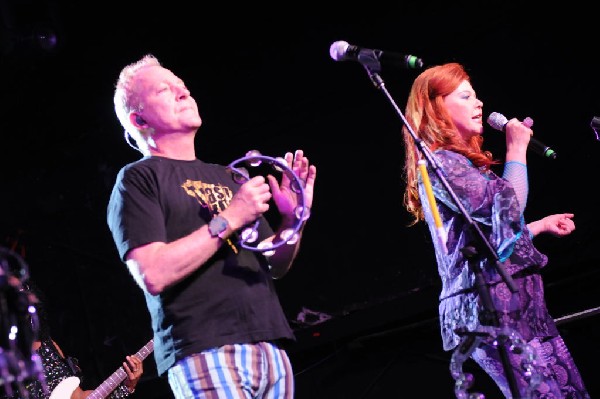 The B-52s at La Zona Rosa, Austin, Texas 05/15/10
