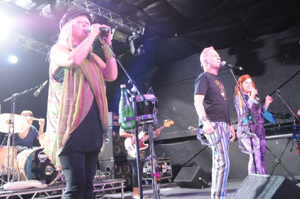 The B-52s at La Zona Rosa, Austin, Texas 05/15/10