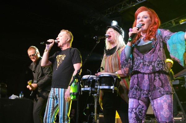 The B-52s at La Zona Rosa, Austin, Texas 05/15/10