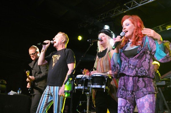 The B-52s at La Zona Rosa, Austin, Texas 05/15/10