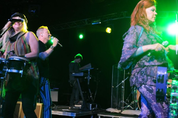The B-52s at La Zona Rosa, Austin, Texas 05/15/10