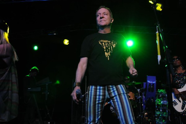 The B-52s at La Zona Rosa, Austin, Texas 05/15/10