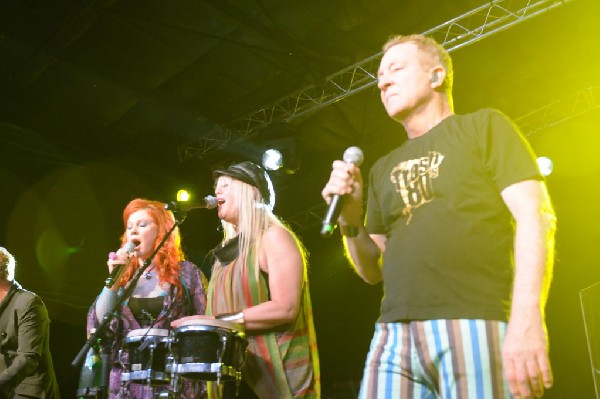 The B-52s at La Zona Rosa, Austin, Texas 05/15/10