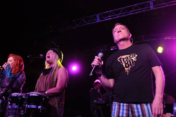 The B-52s at La Zona Rosa, Austin, Texas 05/15/10