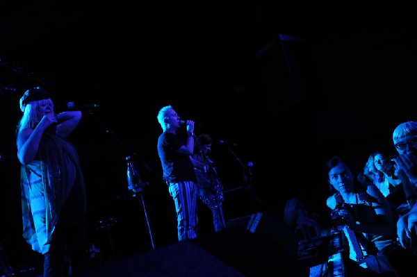 The B-52s at La Zona Rosa, Austin, Texas 05/15/10