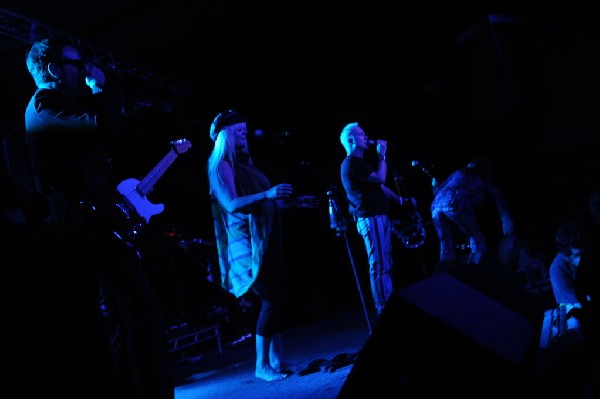 The B-52s at La Zona Rosa, Austin, Texas 05/15/10