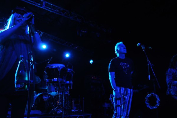 The B-52s at La Zona Rosa, Austin, Texas 05/15/10