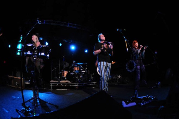 The B-52s at La Zona Rosa, Austin, Texas 05/15/10