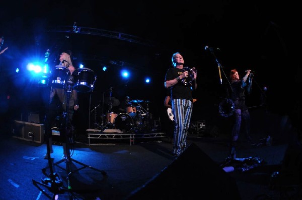 The B-52s at La Zona Rosa, Austin, Texas 05/15/10