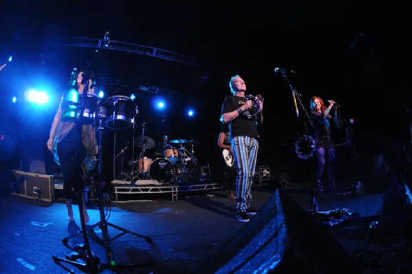 The B-52s at La Zona Rosa, Austin, Texas 05/15/10