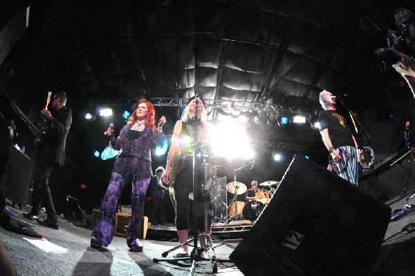 The B-52s at La Zona Rosa, Austin, Texas 05/15/10